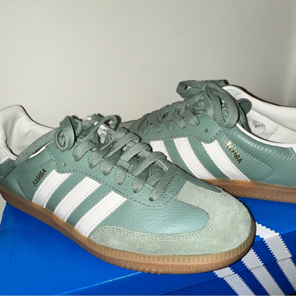 Women’s Silver Green Samba OG